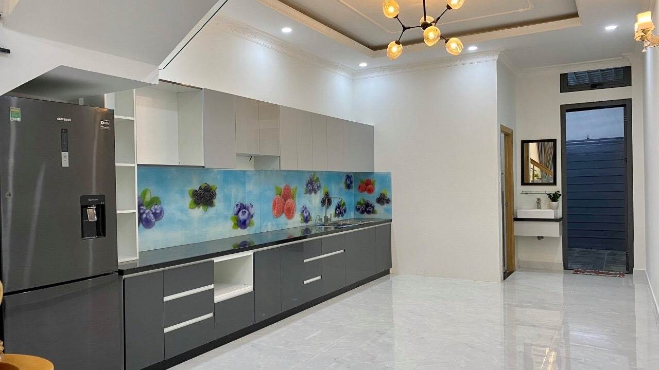 tu-bep-son-tinh-dien06.jpeg Kính Ốp Bếp