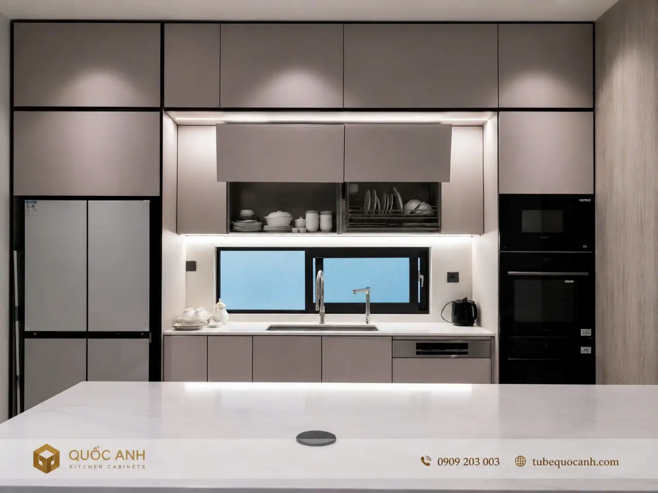 Bàn Giao Công Trình Tủ Bếp Inox Cánh Kính - Bình Dương