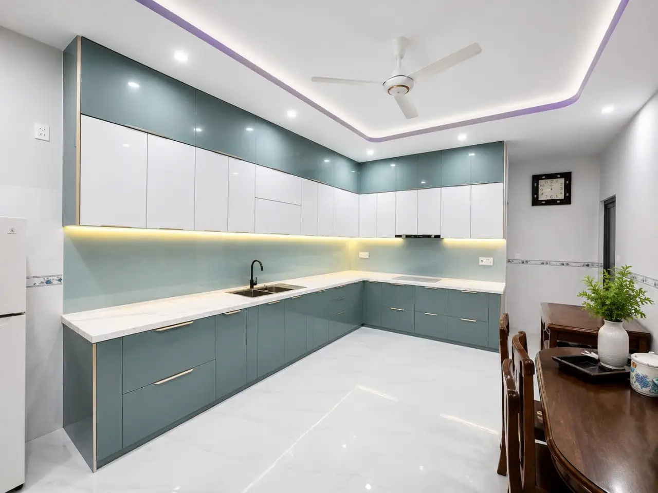 Công Trình Cô Hằng- Tủ Bếp Nhôm Hợp Kim Nguyên Tấm